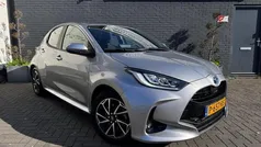 Grijs Gebruikt 2022 Toyota Yaris Hatchback | € 19.995 (Goede deal)