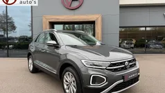 Grijs Gebruikt 2024 VW T-Roc Style SUV | € 34.945 (Eerlijke prijs)