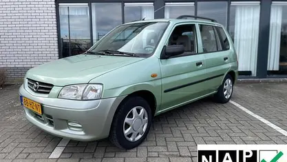 Occasion Mazda Demio Exclusive 75 PK (55 kW) 2002 Groen Hatchback