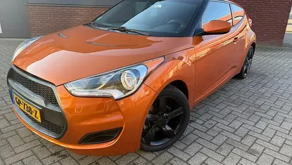 Oranje Occasion 2014 Hyundai Veloster Edition Hatchback | € 6.900 (Super prijs)