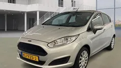 Grijs Gebruikt 2016 Ford Fiesta Style Hatchback | € 4.999 (Eerlijke prijs)