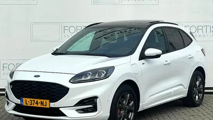 Occasion Ford Kuga ST-Line X 2021 Wit SUV