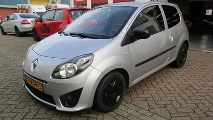 Grijs Gebruikt 2011 Renault Twingo Collection Hatchback | € 2.650 (Eerlijke prijs)