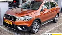 Oranje, metallic lak Gebruikt 2021 Suzuki SX4 S-Cross Style SUV | € 21.745 (Eerlijke prijs)