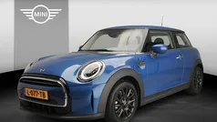 Blauw Gebruikt 2021 Mini ONE Classic Hatchback | € 17.900 (Super prijs)