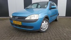 Blauw Gebruikt 2001 Opel Corsa Comfort Hatchback | € 950 (Goede deal)