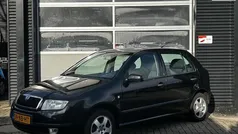 Zwart Gebruikt 2003 Skoda Fabia Elegance Hatchback | € 1.950 (Eerlijke prijs)