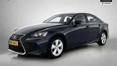 Gebruikt 2020 Lexus IS300h Business Edition Sedan | € 27.950 (Eerlijke prijs)