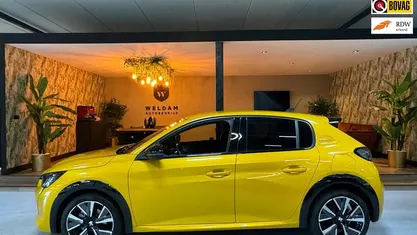 Gebruikt 2020 Peugeot 208 GT-line Hatchback | € 16.985 (Eerlijke prijs)