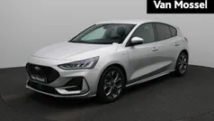 Gebruikt 2023 Ford Focus ST-Line Hatchback | € 24.945 (Eerlijke prijs)