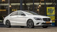 Wit, metallic lak Gebruikt 2014 Mercedes CLA200 Ambition Sedan | € 16.950 (Eerlijke prijs)