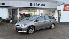 Bruin (metallic) Gebruikt 2015 Toyota Auris Touring Sports Stationwagen | € 12.450 (Eerlijke prijs)