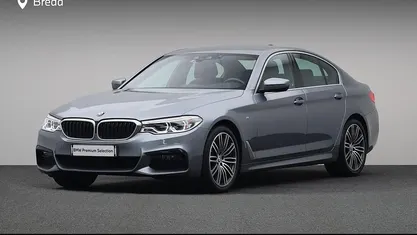 Grijs Gebruikt 2020 BMW 520 Executive Sedan | € 33.440 (Eerlijke prijs)