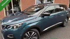 Groen Gebruikt 2020 Peugeot 5008 GT-line MPV | € 16.899 (Eerlijke prijs)