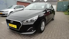 Zwart Gebruikt 2019 Hyundai i30 Comfort Hatchback | € 7.950 (Eerlijke prijs)