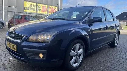 Occasion 2006 Ford Focus Futura Sedan | € 999 (Eerlijke prijs)