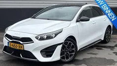 Deluxe white m Gebruikt 2023 Kia ProCeed GT-Line Hatchback | € 25.900 (Eerlijke prijs)