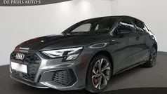 Grijs Gebruikt 2022 Audi A3 Sportback e-tron Competition Sedan | € 33.950 (Super prijs)