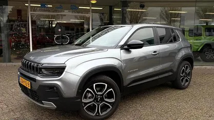 Gebruikt 2025 Jeep Avenger Summit SUV | € 32.900 (Eerlijke prijs)