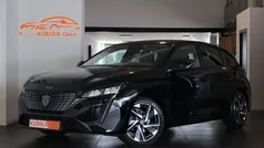 Zwart Gebruikt 2022 Peugeot 308 Allure Sedan | € 19.499 (Eerlijke prijs)