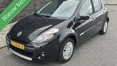 Zwart Gebruikt 2010 Renault Clio II Business Hatchback | € 2.250 (Eerlijke prijs)