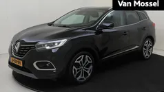 Zwart Gebruikt 2019 Renault Kadjar Zen SUV | € 18.935 (Eerlijke prijs)
