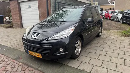 Zwart Gebruikt 2010 Peugeot 207 Style Stationwagen | € 1.699 (Super prijs)