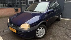 Blauw Gebruikt 1999 Opel Corsa Hatchback | € 1.225 (Eerlijke prijs)