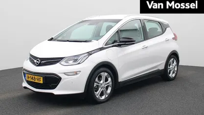 Wit Gebruikt 2020 Opel Ampera Business Hatchback | € 15.900 (Eerlijke prijs)