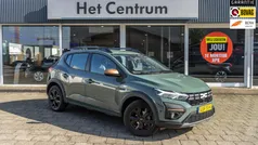 Grijs Gebruikt 2024 Dacia Sandero Extreme Hatchback | € 21.700 (Eerlijke prijs)