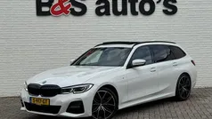 Wit Occasion 2022 BMW 320 M Sport Stationwagen | € 34.700 (Eerlijke prijs)