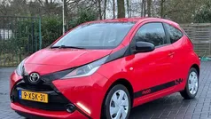Gebruikt 2014 Toyota Aygo X-play Hatchback | € 5.995 (Eerlijke prijs)