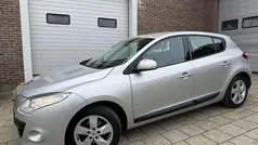 Grijs Gebruikt 2010 Renault Mégane III Expression Hatchback | € 3.495 (Eerlijke prijs)