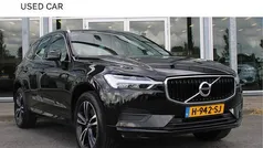 Zwart, metallic lak Gebruikt 2020 Volvo XC60 Momentum SUV | € 32.800 (Eerlijke prijs)