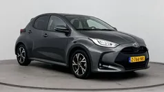 Grijs Gebruikt 2024 Toyota Yaris Hybrid Edition Hatchback | € 24.999 (Eerlijke prijs)