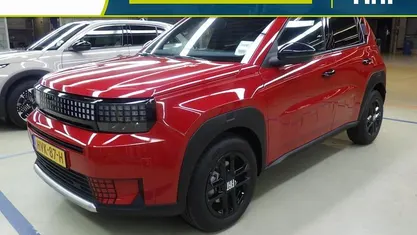 Occasion 2025 Fiat Grande Panda Icon Hatchback | € 25.835 (Eerlijke prijs)