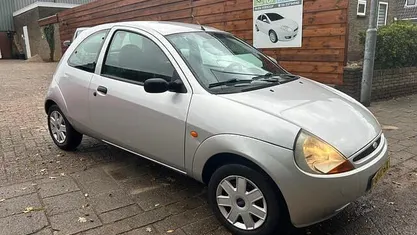 Gebruikt 2006 Ford Ka Futura Hatchback | € 999 (Eerlijke prijs)