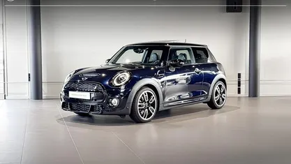 Enigmatic black Gebruikt 2021 Mini Cooper S Hatchback | € 28.900 (Eerlijke prijs)