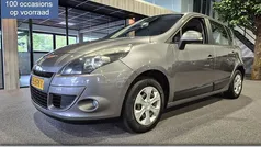 Grijs Gebruikt 2009 Renault Scénic III Business MPV | € 2.490 (Eerlijke prijs)