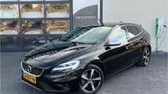 Zwart Gebruikt 2019 Volvo V40 R-Design Stationwagen | € 17.990 (Goede deal)