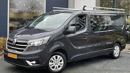Occasion Renault Trafic Luxe 170 PK (125 kW) 2024 Grijs MPV