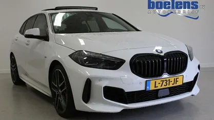 Wit (metallic) Occasion 2021 BMW 128 M Sport Hatchback | € 26.948 (Eerlijke prijs)