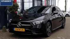 Zwart Gebruikt 2020 Mercedes A250 Business Hatchback | € 28.890 (Eerlijke prijs)