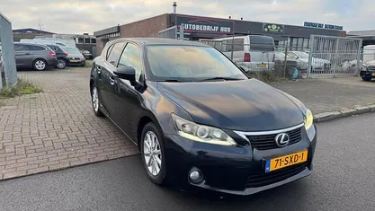 Zwart Occasion 2011 Lexus CT200h Hatchback | € 6.350 (Goede deal)