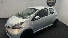 Blauw Gebruikt 2006 Toyota Aygo Hatchback | € 1.645 (Eerlijke prijs)