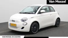Wit Gebruikt 2022 Fiat 500e Icon Hatchback | € 17.900 (Eerlijke prijs)