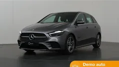 Grijs Nieuw 2025 Mercedes B180 AMG line MPV | € 51.900 (Eerlijke prijs)