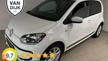 Wit Gebruikt 2015 VW up! CLUB Hatchback | € 7.885 (Eerlijke prijs)