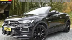 Zwart (metallic) Gebruikt 2021 VW T-Roc Cabriolet R-line Cabriolet | € 28.945 (Super prijs)
