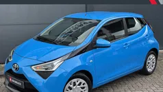Blauw Gebruikt 2019 Toyota Aygo X-play Hatchback | € 12.940 (Eerlijke prijs)